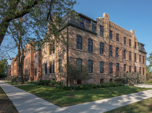 Pullman Artspace Lofts